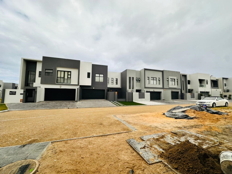 3 Bedroom Property for Sale in Sandown Western Cape